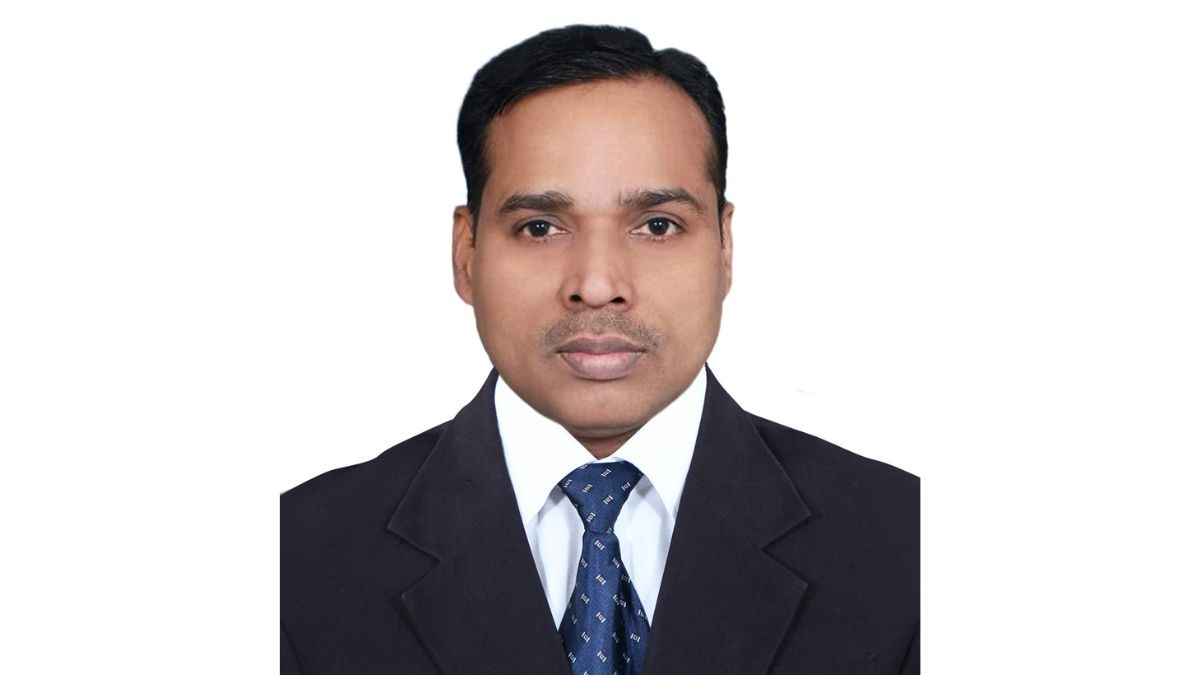 डॉक्टर भास्कर शर्मा को नई  दिल्ली में मिला फ्यूचर विजन ग्लोरी 2023 अवार्ड