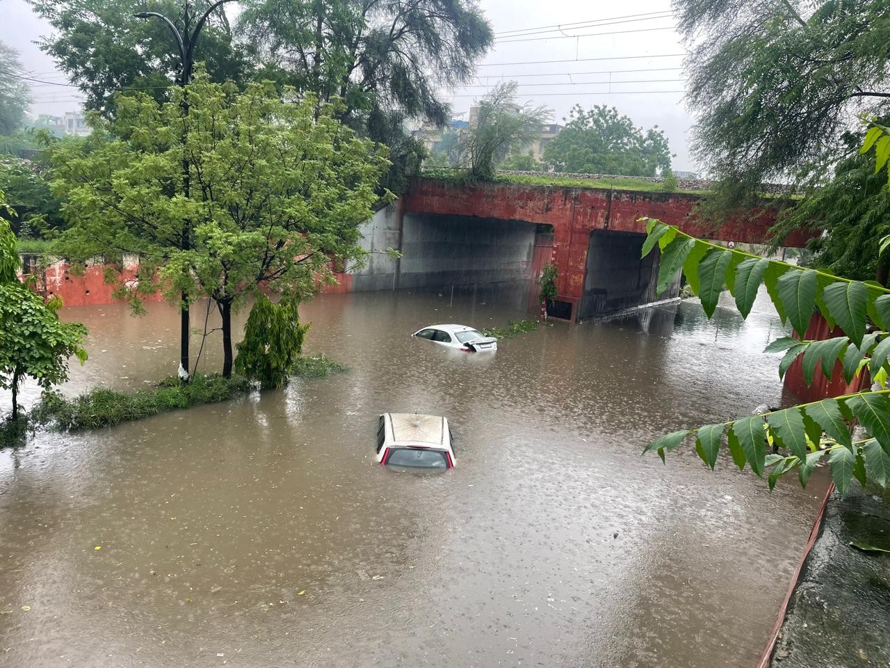 जेडीए ने रविवार दिन में हुई भारी वर्षा के कारण उत्पन्न जल भराव समस्या पर लिया तुरंत एक्शन