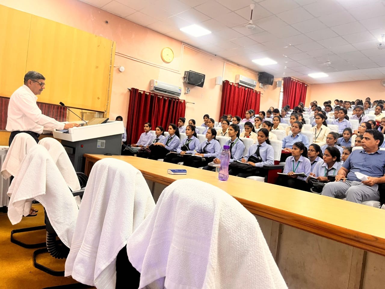 खाद्य प्रोसेसिंग के माध्यम से किसान बढ़ा सकते हैं आमदनी कुलपति डॉ बलराज सिंह