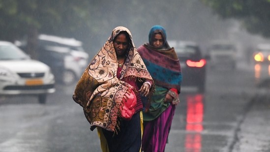 राजस्थान में प्री-मानसून की बारिश, सड़कें लबालब
