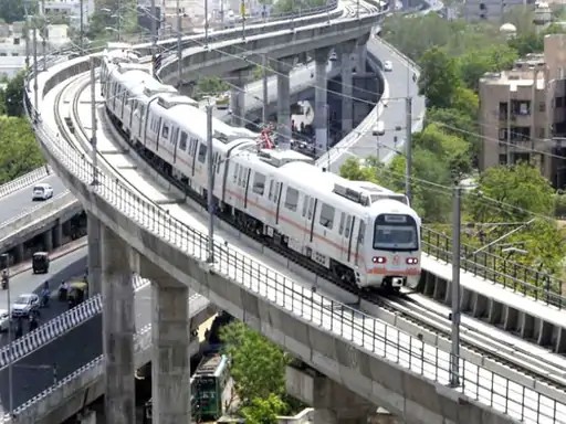 जयपुर मेट्रो में तकनीकी खराबी आई